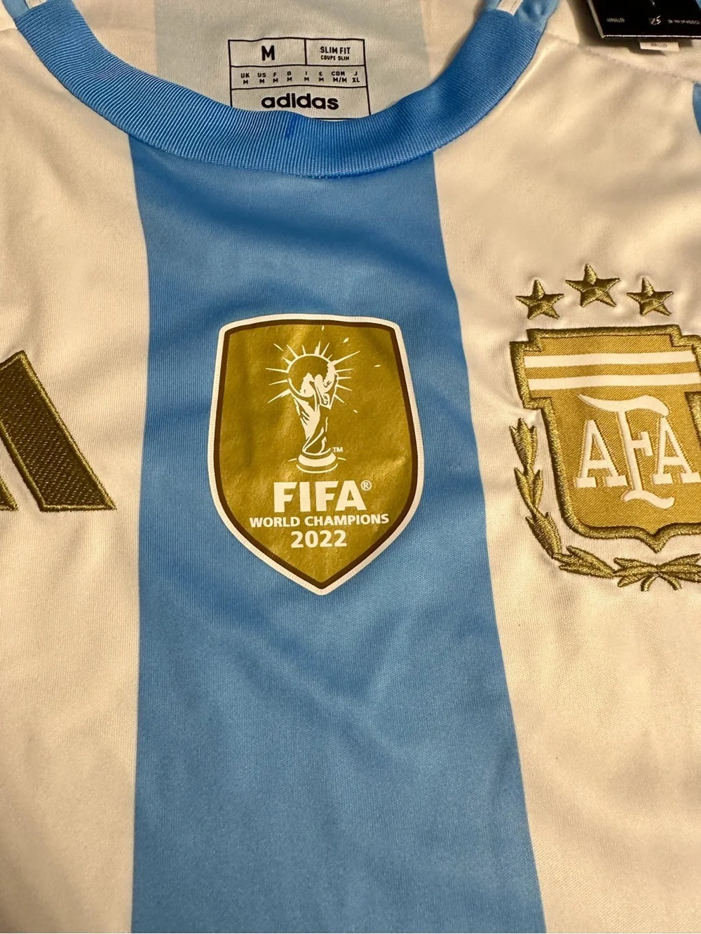 Argentina home Soccer Jersey - Light Blue & White
Xxl slim fit - Picture 2 of 5